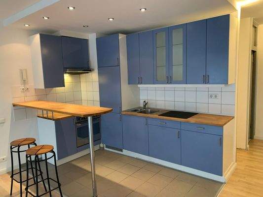 12. Komplette Einbauküche