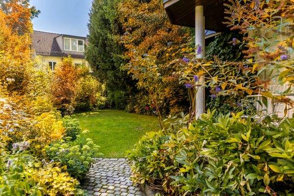 Großzügiger Süd-/West-Garten