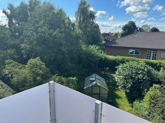 Balkon mit Blick ins Grüne