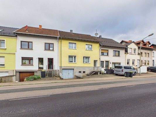 Zentrales Ein-/Zweifamilienhaus in Saarwellingen