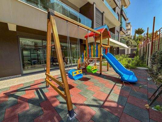 Sea View Apartments in a Secure Complex in Alanya City Center
