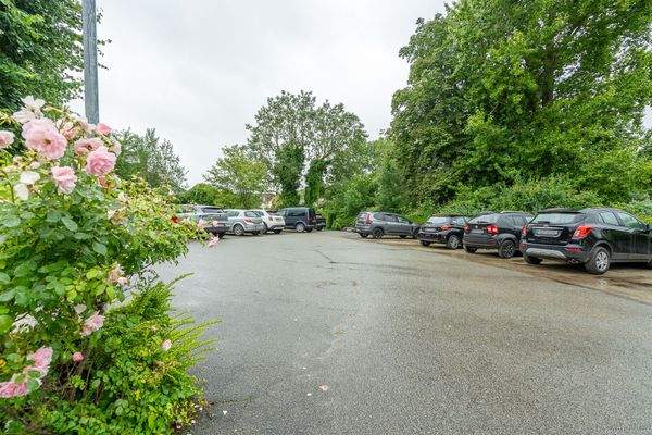 Blick auf den Parkplatz