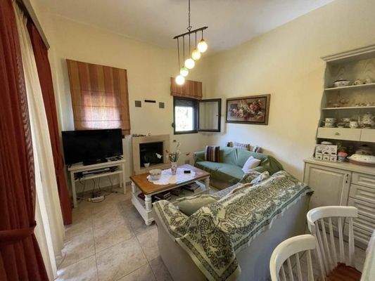 Kreta, Mixorrouma: Geräumige Villa mit separatem Gästeapartment zu verkaufen