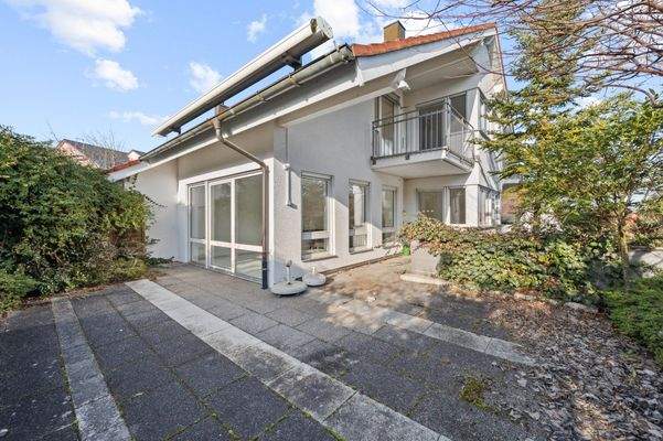 Terrasse mit Markise