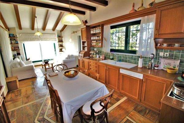 Luxuriöse Villa mit atemberaubendem Panoramablick