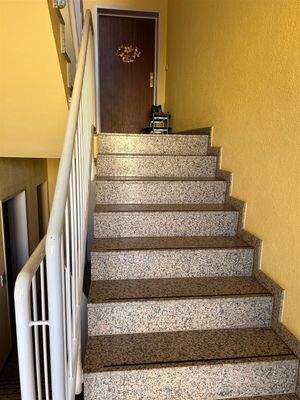 Treppenhaus zur Wohnung