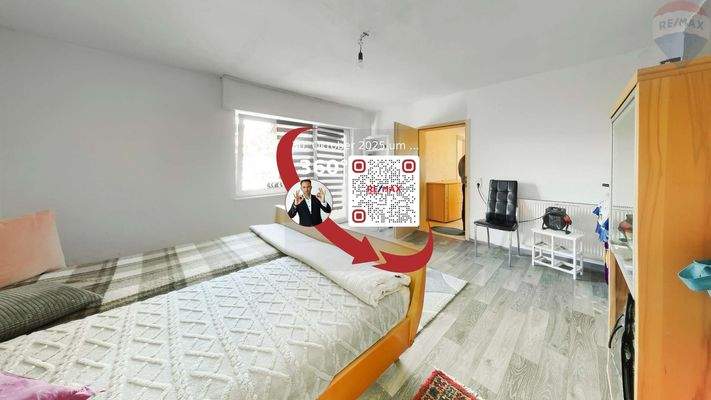 Schlafzimmer_mit_Balkon