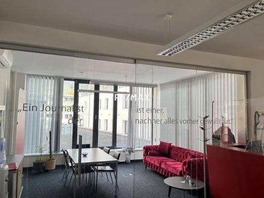 moderne Raumgestaltung mit viel Licht