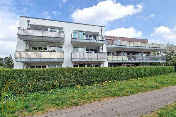 Hausansicht Balkone, Straßenseite 2