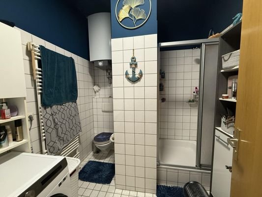 Badezimmer EG mitte
