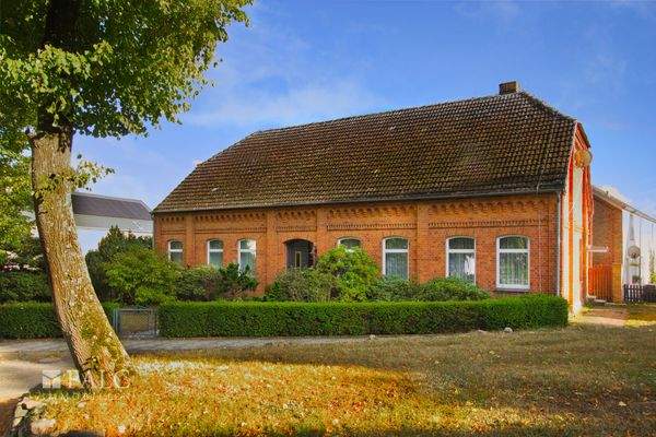 Ansicht Straßenseite 