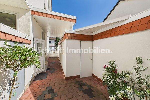 Zuweg Vorderhaus und Hinterhaus