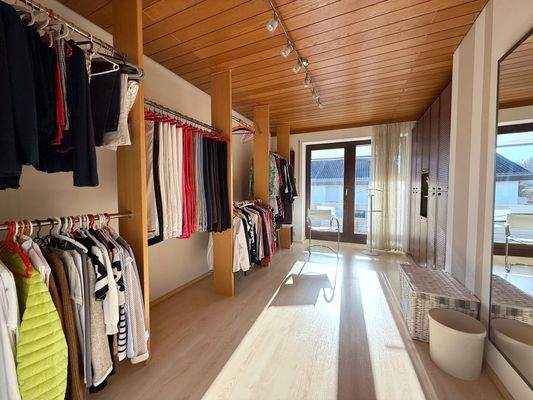 Kinderzimmer 2/Ankleide