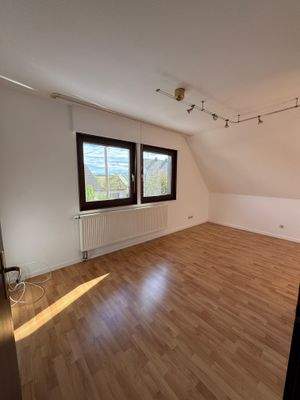 Wohnzimmer oder Schlafzimmer 1. OG