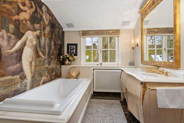 Tageslichtbad en suite (12,98m²)