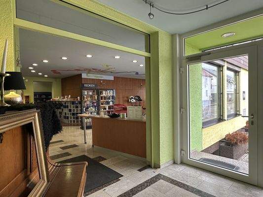 Friseurladen EG Windfang