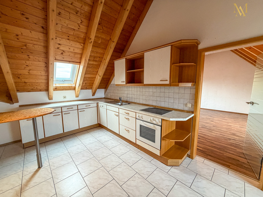 Die gut integrierte Einbauküche