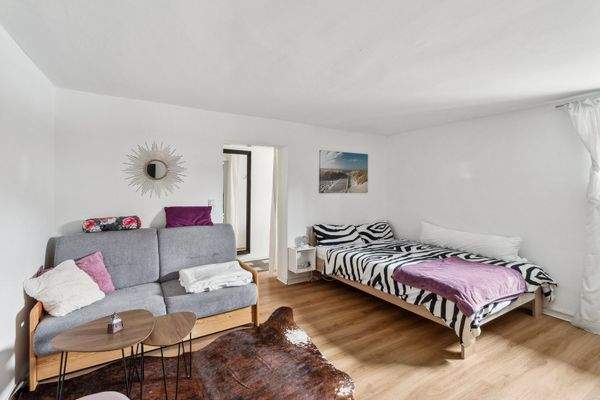 Wohn-Schlafbereich Souterrrain