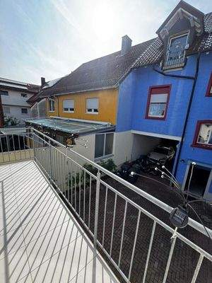 Balkon Vorne zum Hof