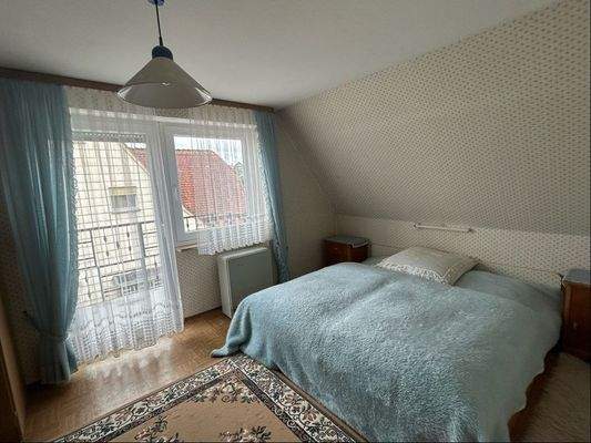 Kinderzimmer 2 mit Zugang zum Balkon