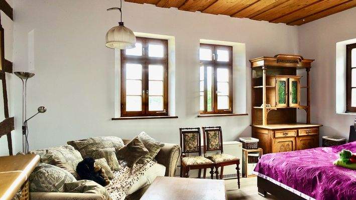 Schlafzimmer 1 OG 2.jpeg