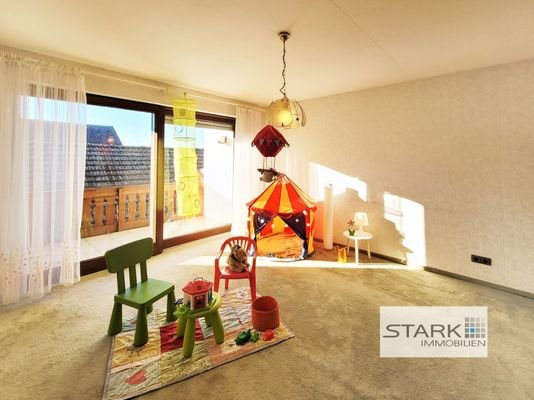 OG Kinderzimmer mit Balkon