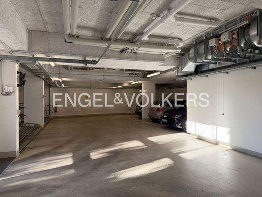 Zwei Stellplätze in der Tiefgarage