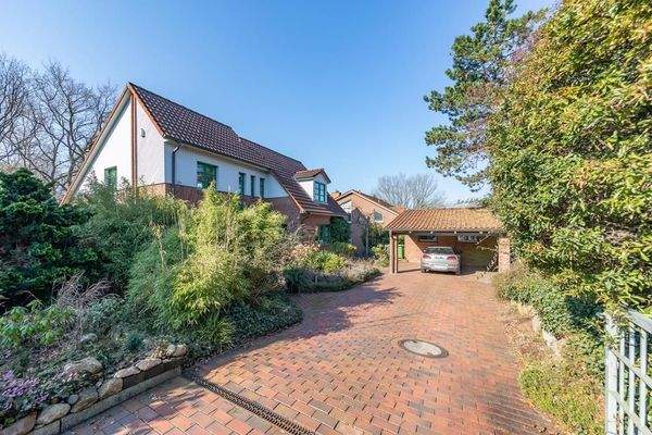 Praktischer Doppelcarport