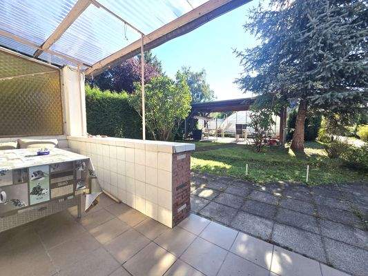 überdachte Terrasse