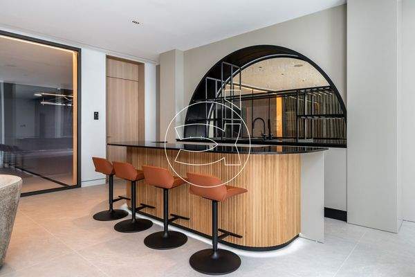 Exquisite Neue Villa