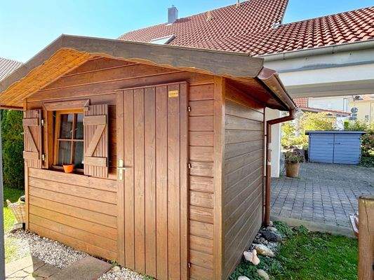 geräumige-Gartenhütte