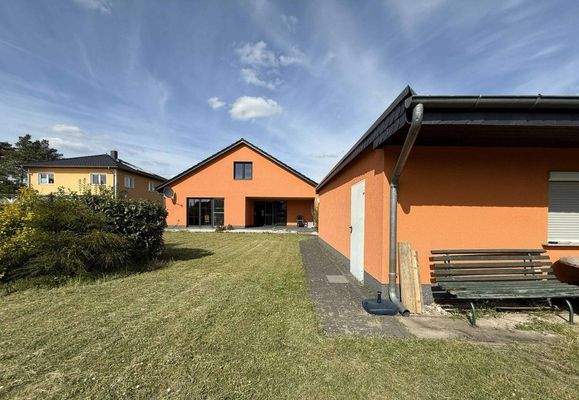 Gartenblick / Terrassenzugang Küche und Wohnzimmer