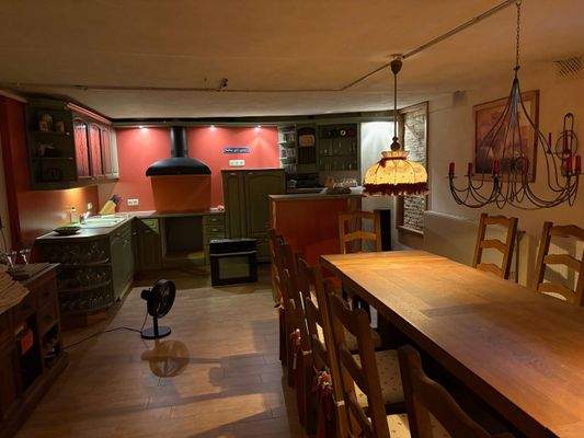 KG Partyraum Jägerzimmer.jpg