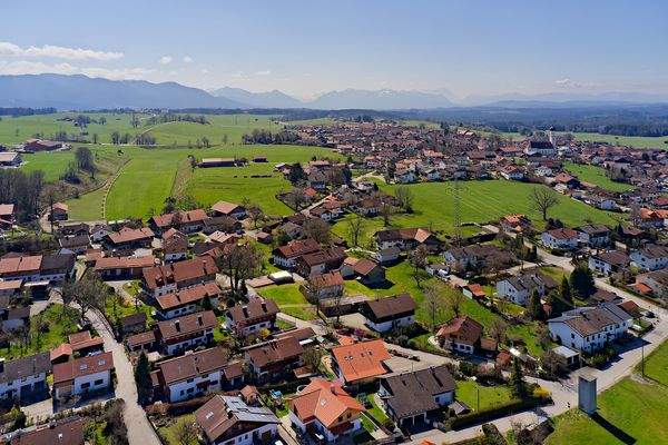 Luftaufnahme mit Bergsicht