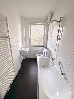 Modernes Badezimmer