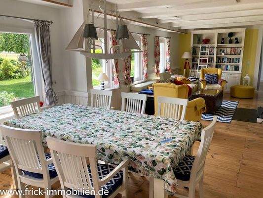 17-Wohn- und Eßbereich.JPG