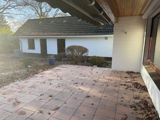 große Süd- West Terrasse