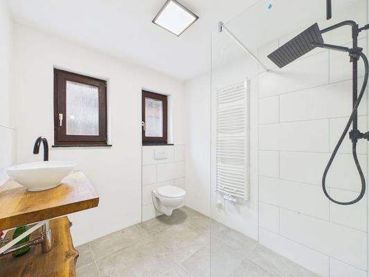 3. Bad im Gewerbeteil