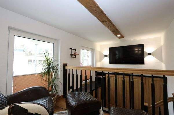 mit Blick auf den 65 Zoll-TV