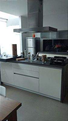 Blick in den offenen Küchenbereich.jpg