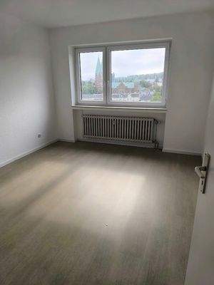 Helles Zimmer mit Aussicht