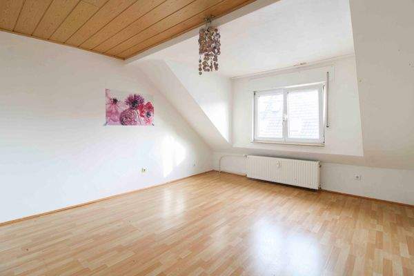 Wohnzimmer Wohnung 2 - DG