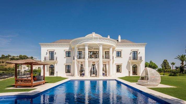 Villa in Marbella East