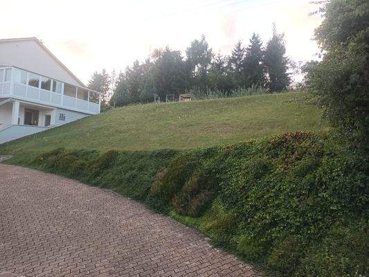 Baugrundstück Ansicht von vorne