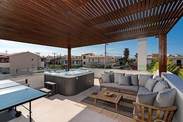 Kreta, Rethymno: Drei Luxusvillen, nur einen kurzen Spaziergang vom Strand entfernt zu verkaufen