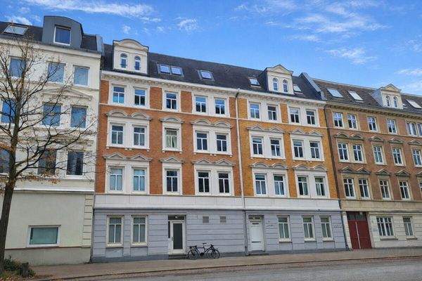 Blick auf historische Wohngebäude