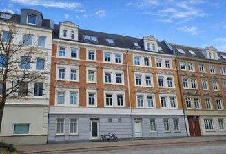 Blick auf historische Wohngebäude