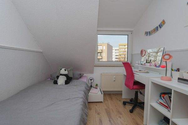 Das Kinderzimmer/Büro