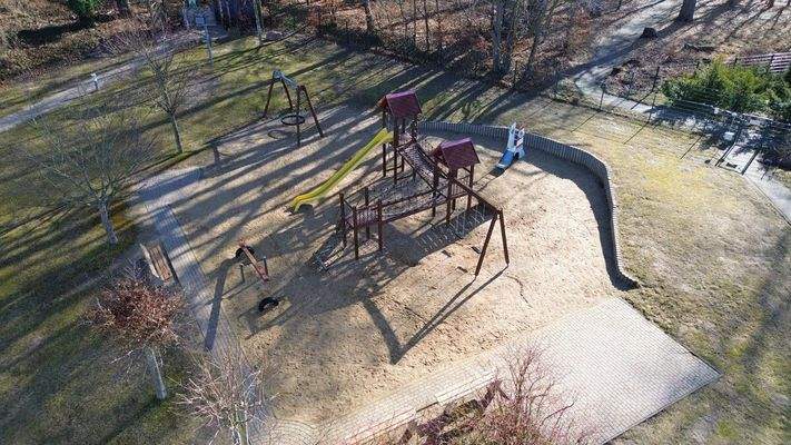 Spielplatz der Anlage