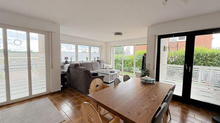 Heller Wohnbereich EG